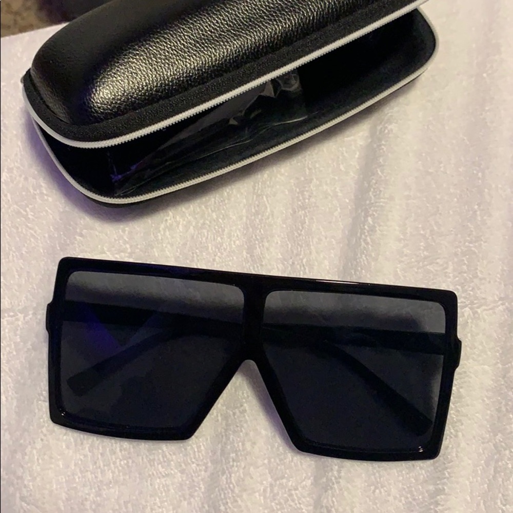 Black wide frame sunglasses